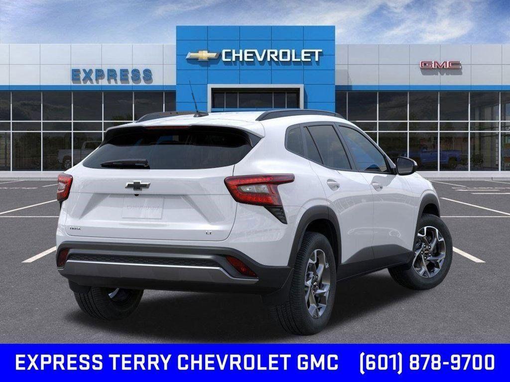 new 2025 Chevrolet Trax car, priced at $25,729