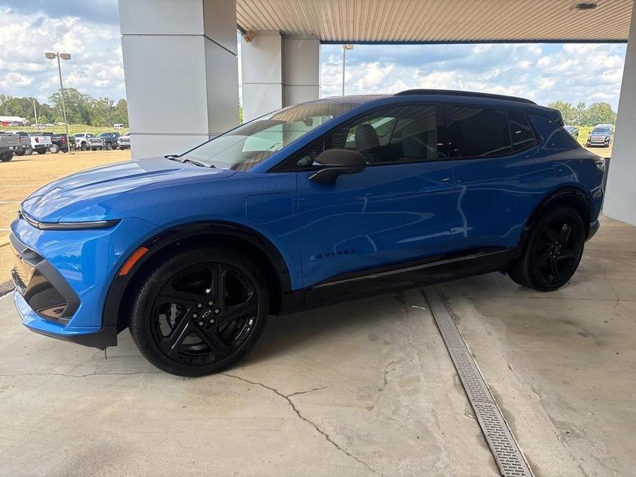 new 2024 Chevrolet Equinox EV car