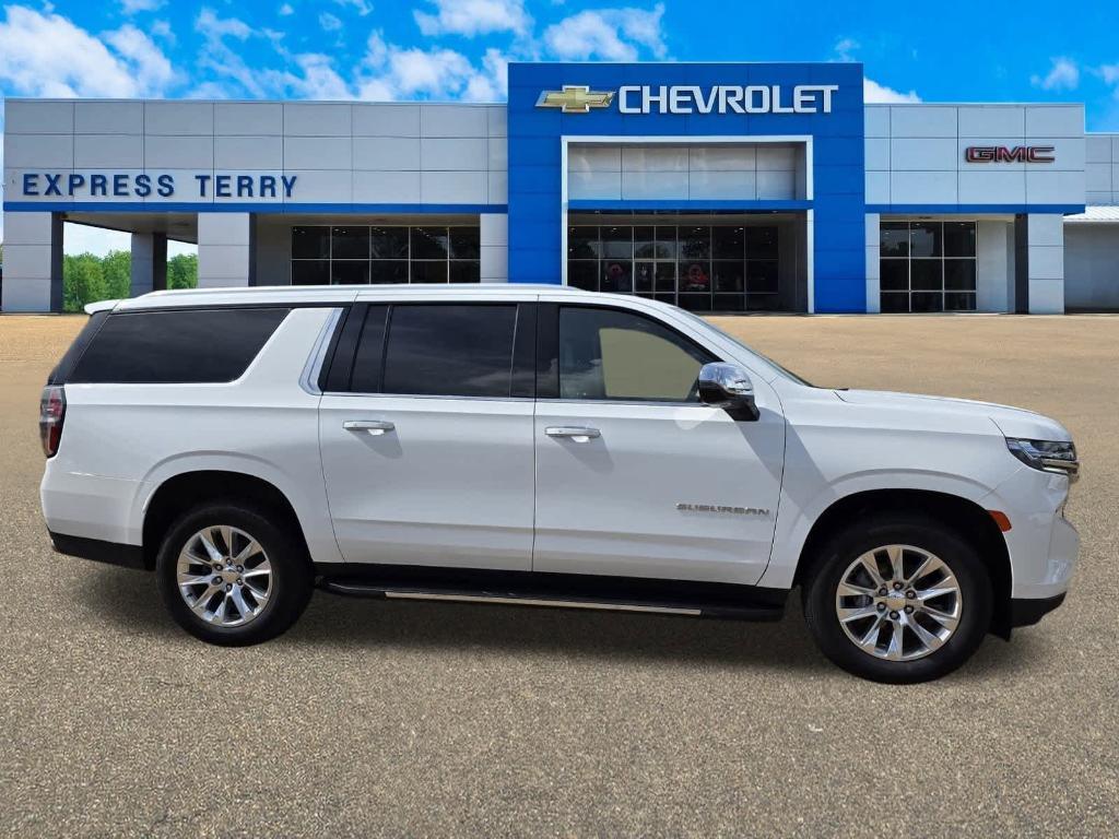 used 2023 Chevrolet Suburban car, priced at $45,646