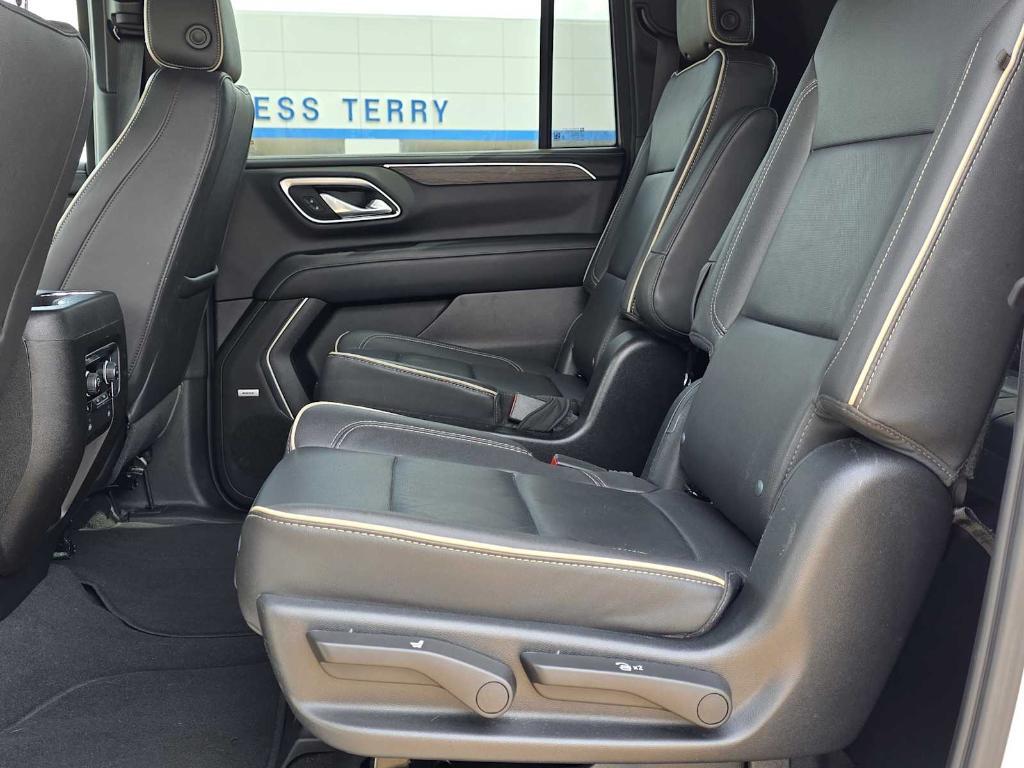used 2023 Chevrolet Suburban car, priced at $45,646