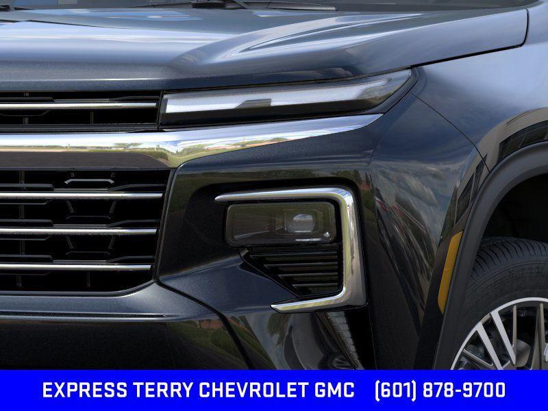 new 2025 Chevrolet Traverse car