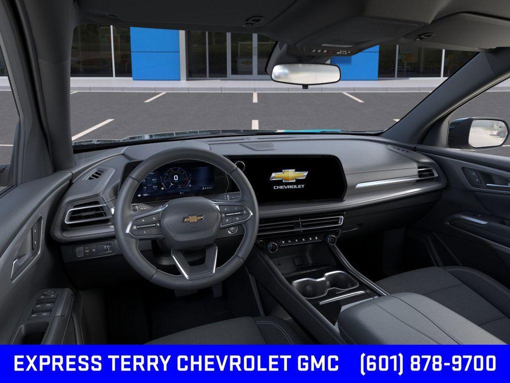 new 2025 Chevrolet Traverse car