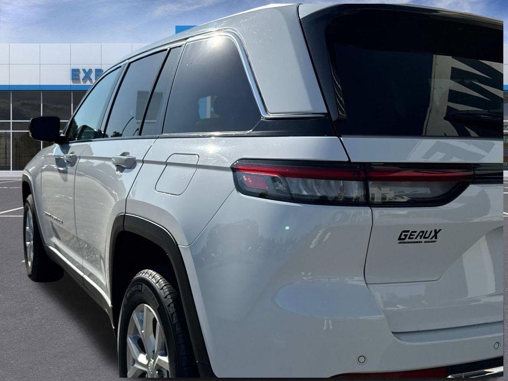 used 2023 Jeep Grand Cherokee car, priced at $27,990