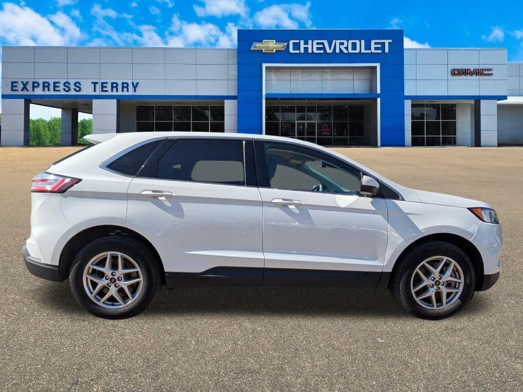 used 2024 Ford Edge car, priced at $20,900