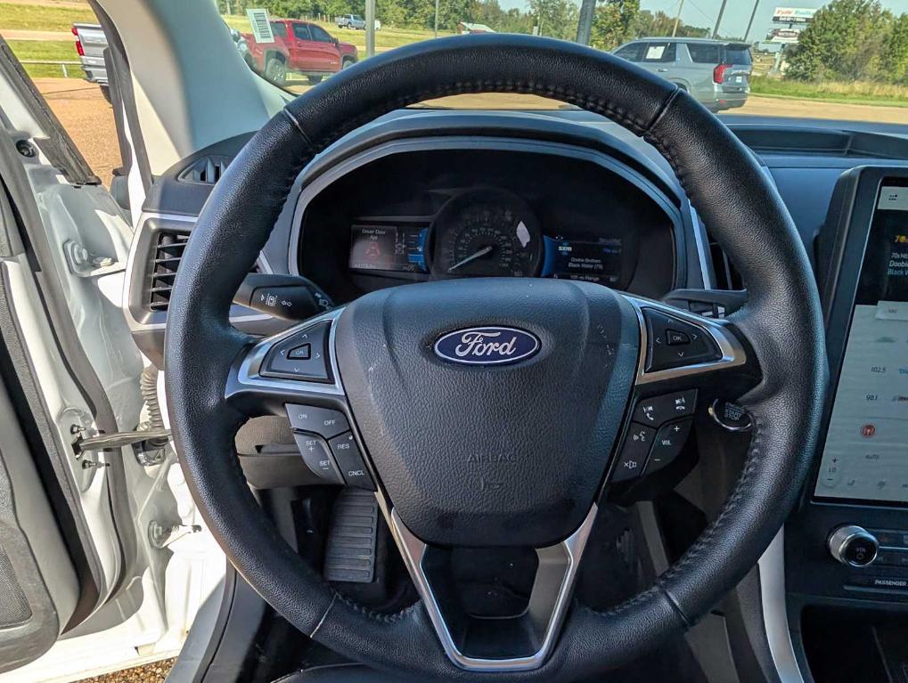 used 2024 Ford Edge car, priced at $20,900