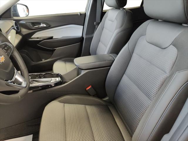 new 2025 Chevrolet Trax car, priced at $24,710