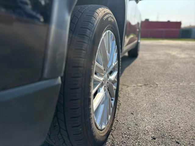 used 2024 GMC Acadia car, priced at $39,999