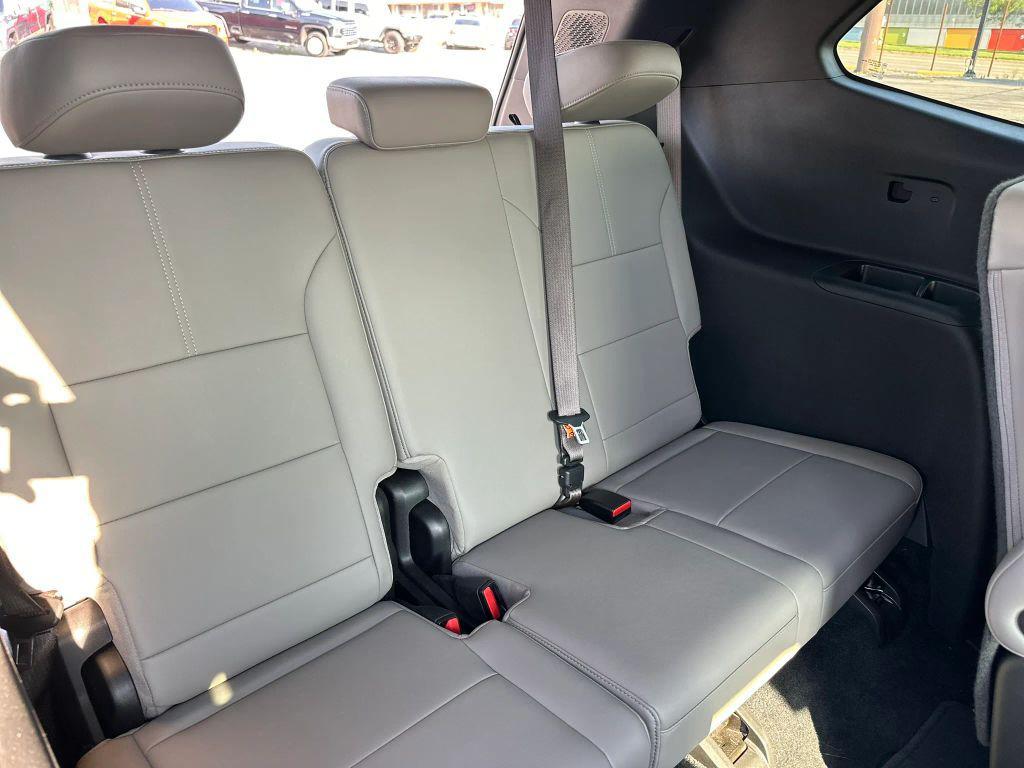 used 2024 GMC Acadia car, priced at $39,999