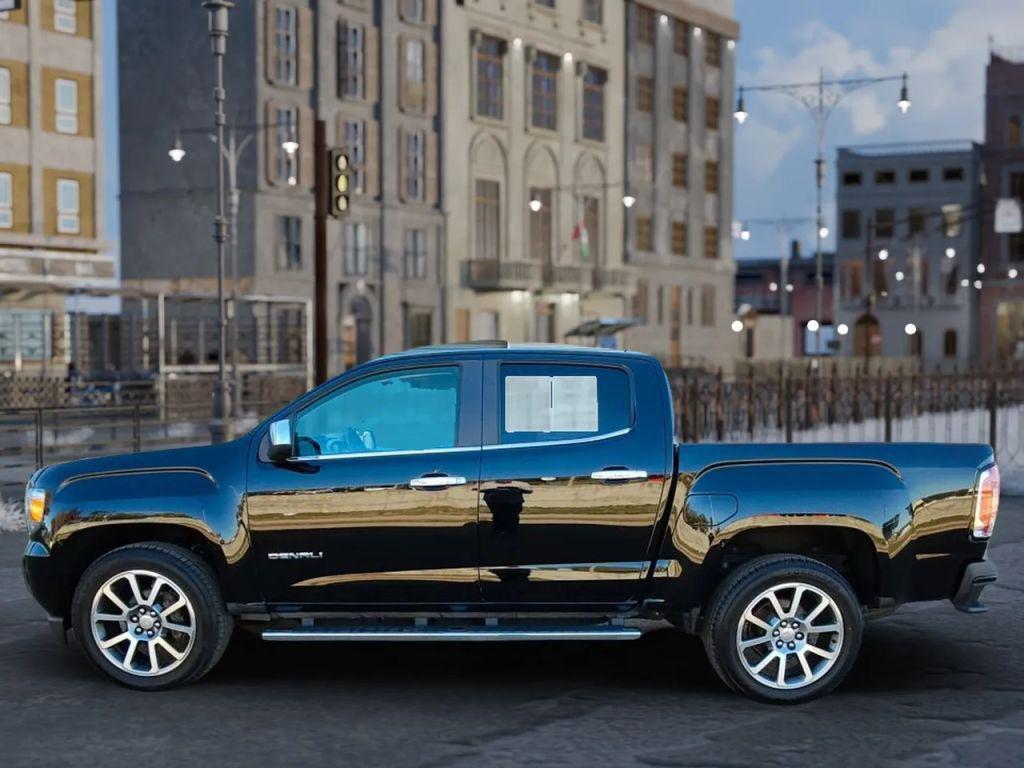 used 2020 GMC Canyon car, priced at $33,900