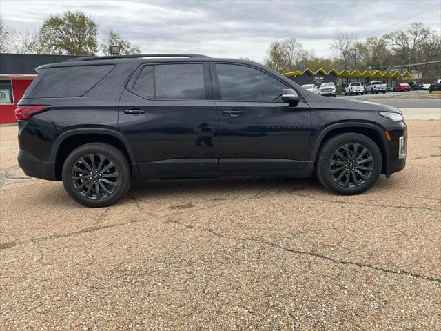 used 2022 Chevrolet Traverse car, priced at $37,995