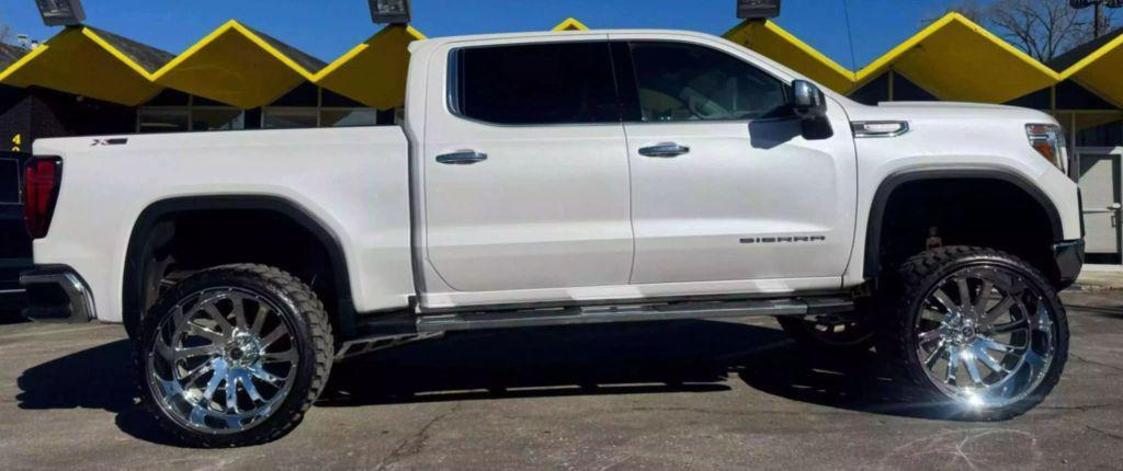 used 2021 GMC Sierra 1500 car, priced at $42,999