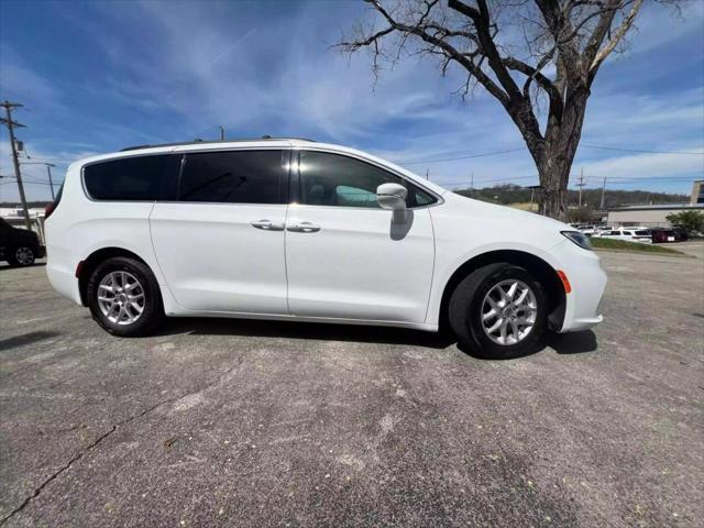 used 2022 Chrysler Pacifica car, priced at $25,000