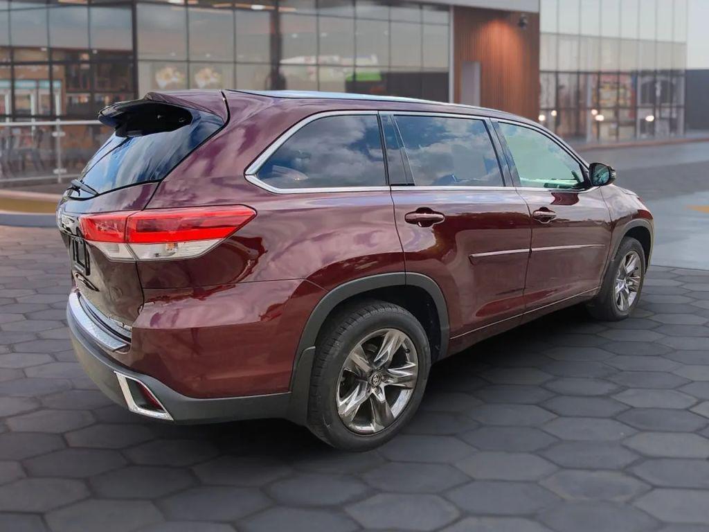 used 2018 Toyota Highlander car, priced at $26,888