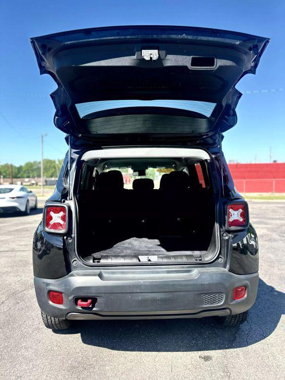 used 2023 Jeep Renegade car, priced at $25,999