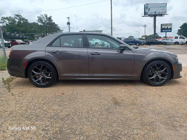 used 2022 Chrysler 300 car, priced at $26,995