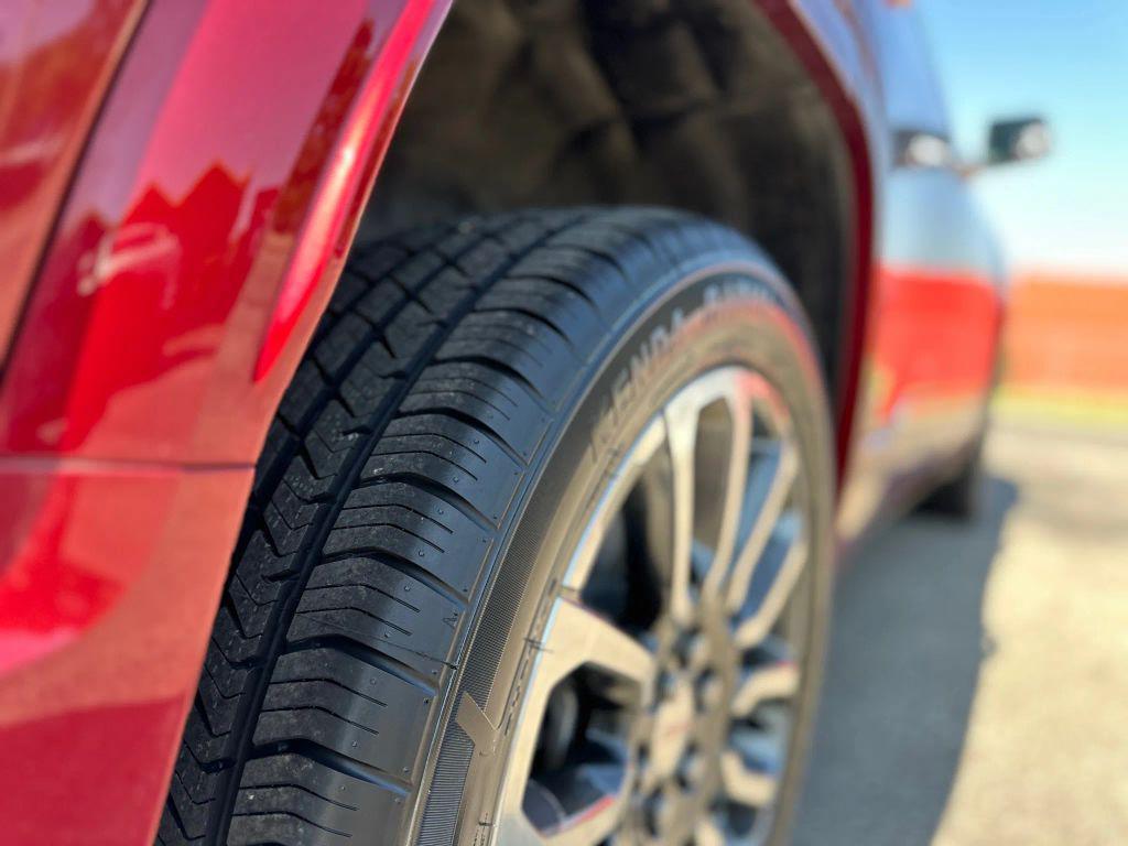 used 2020 GMC Acadia car, priced at $29,899