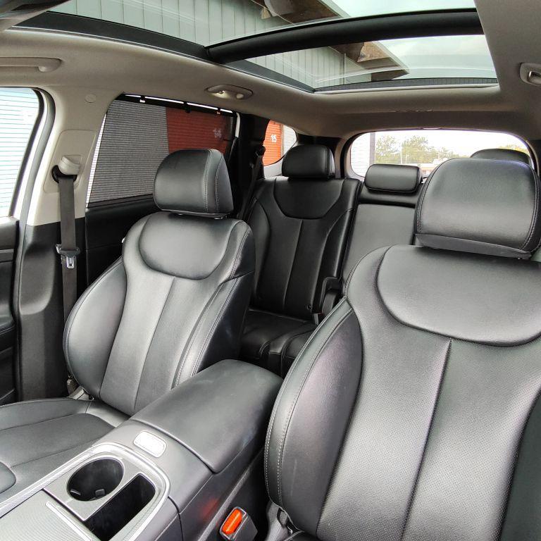 used 2023 Hyundai Santa Fe car, priced at $24,999