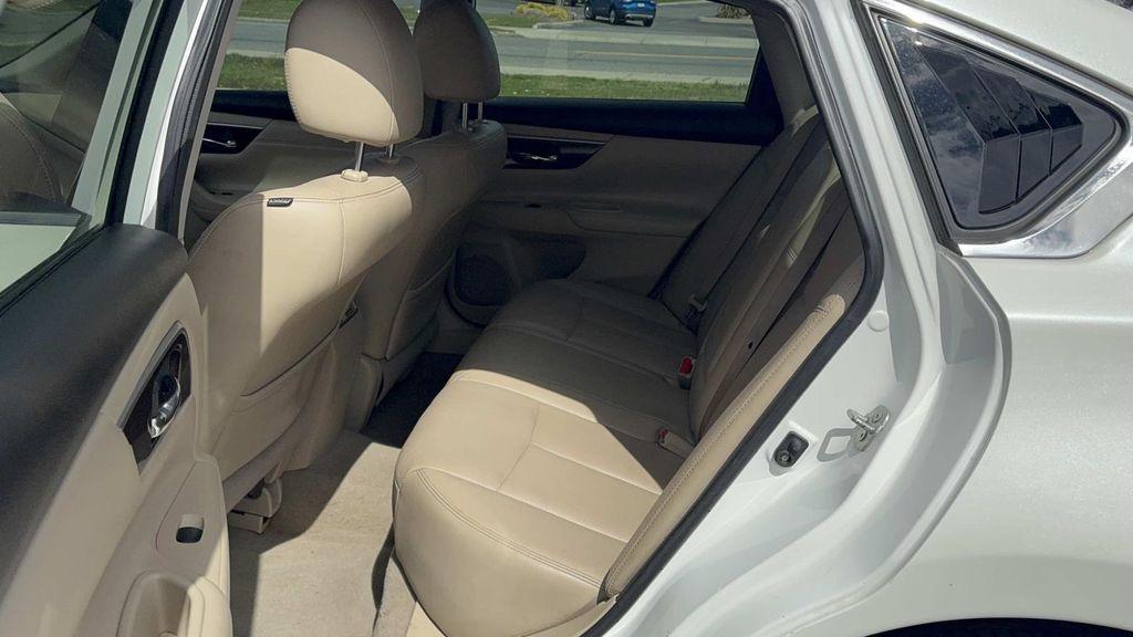 used 2014 Nissan Altima car