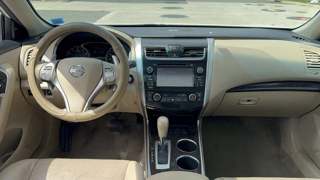 used 2014 Nissan Altima car