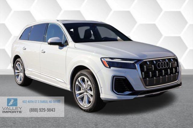 new 2025 Audi Q7 car, priced at $75,890