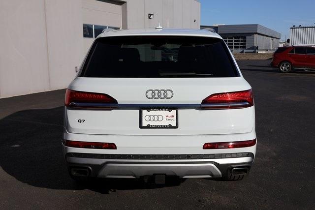 new 2025 Audi Q7 car, priced at $75,890