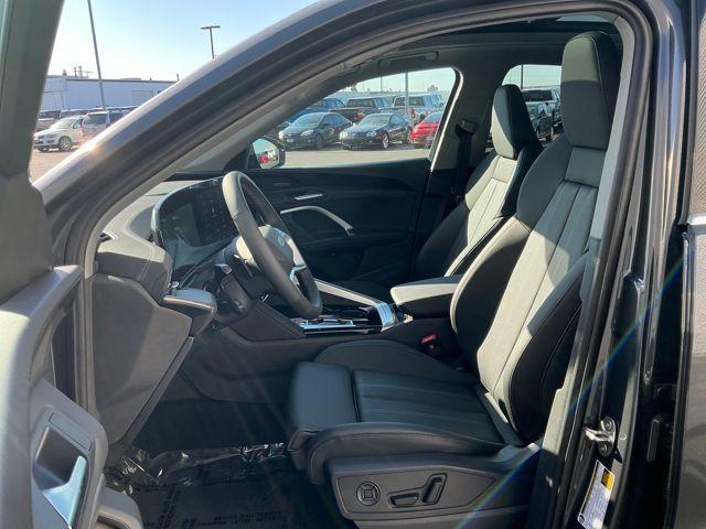 new 2025 Audi Q5 car, priced at $62,925