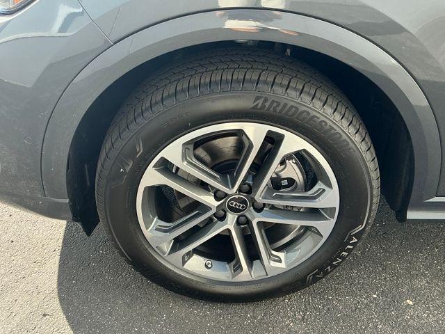 new 2025 Audi Q5 car, priced at $62,925