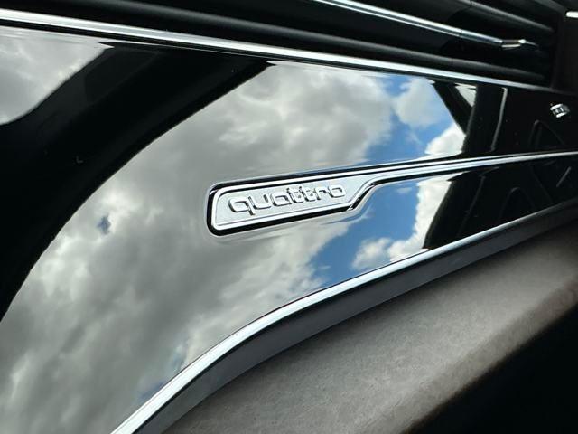new 2025 Audi Q7 car, priced at $87,540