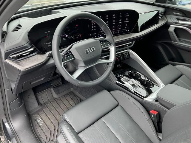 new 2025 Audi Q5 car, priced at $60,975