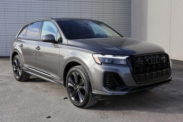 new 2025 Audi Q7 car, priced at $77,750