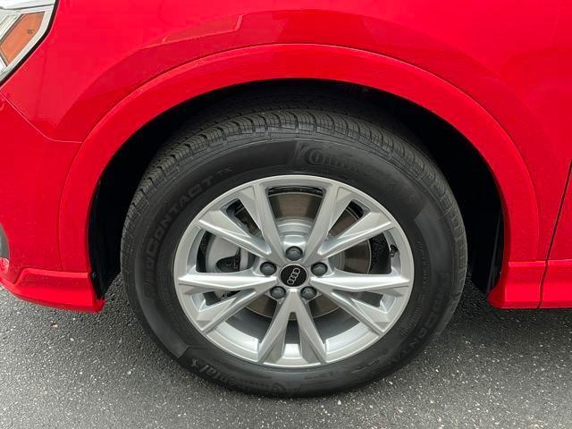 new 2025 Audi Q3 car, priced at $47,705