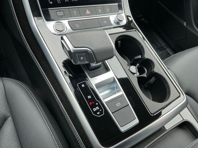 new 2025 Audi Q7 car, priced at $62,120