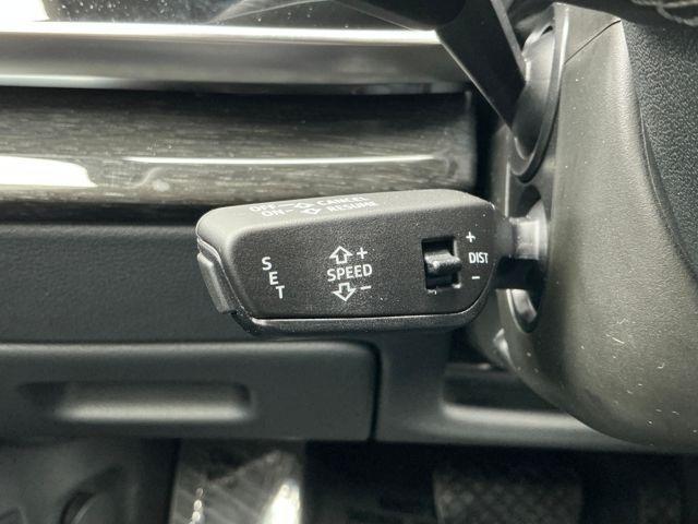 new 2025 Audi Q7 car, priced at $62,120