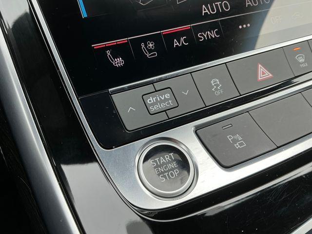 new 2025 Audi Q7 car, priced at $62,120