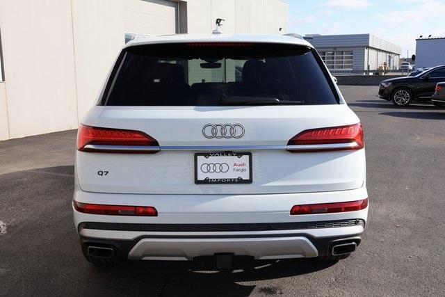 new 2025 Audi Q7 car, priced at $75,800