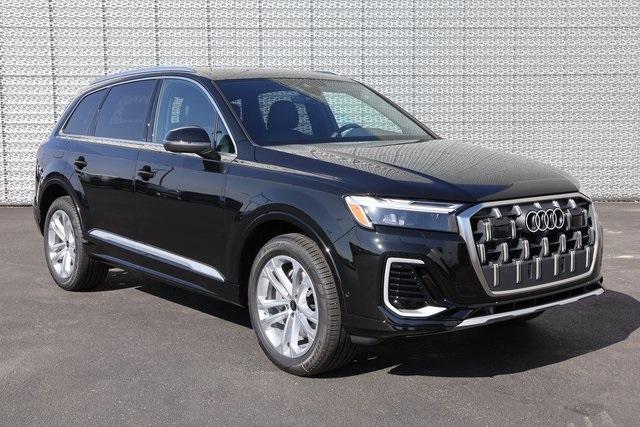 new 2025 Audi Q7 car, priced at $75,890