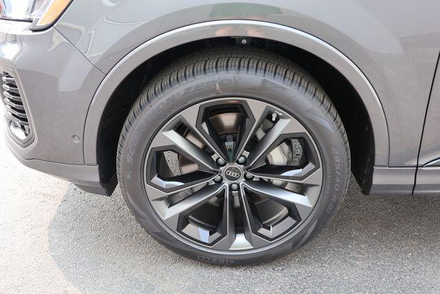 new 2025 Audi Q7 car