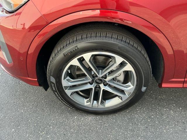 new 2025 Audi Q5 car, priced at $60,710