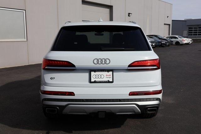 new 2025 Audi Q7 car, priced at $75,890