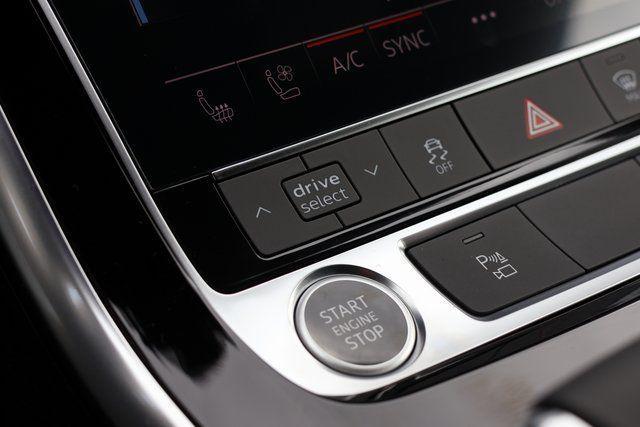 new 2025 Audi Q7 car, priced at $77,840