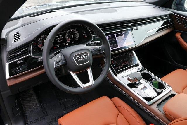 new 2025 Audi Q8 car