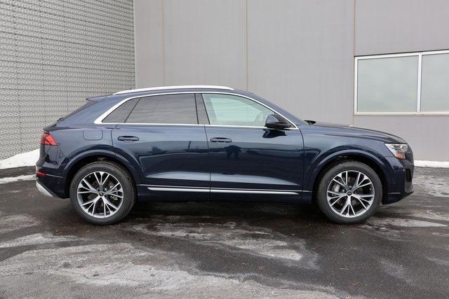 new 2025 Audi Q8 car