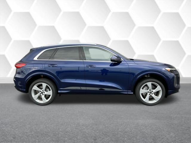 new 2025 Audi Q5 car, priced at $59,390