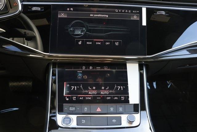new 2025 Audi Q7 car, priced at $70,440