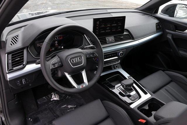 new 2025 Audi Q5 car, priced at $60,200