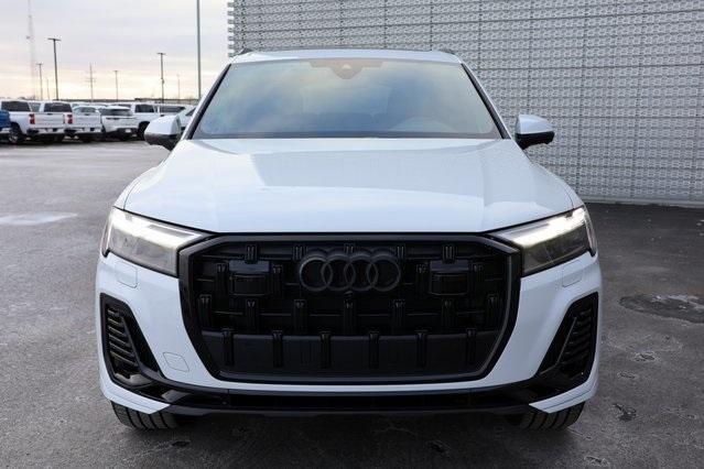 new 2025 Audi Q7 car, priced at $77,750