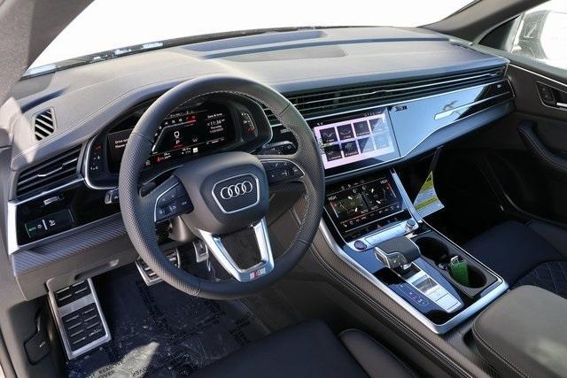 new 2025 Audi SQ8 car