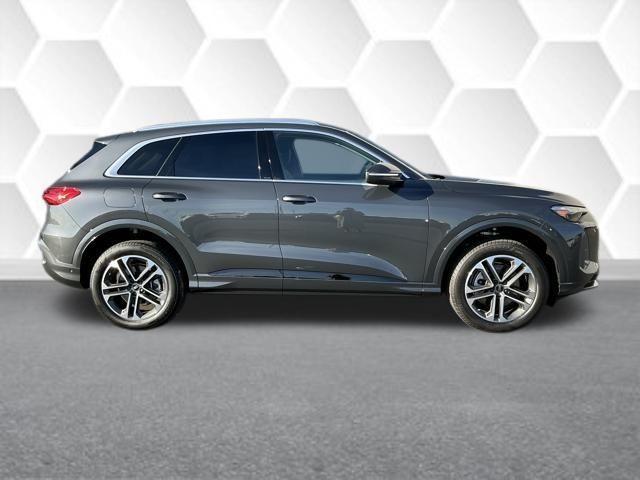 new 2025 Audi Q5 car, priced at $60,200