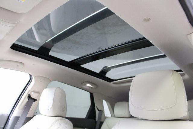 used 2018 Cadillac XT5 car, priced at $15,258