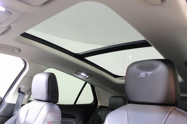 used 2022 Buick Envision car, priced at $24,532